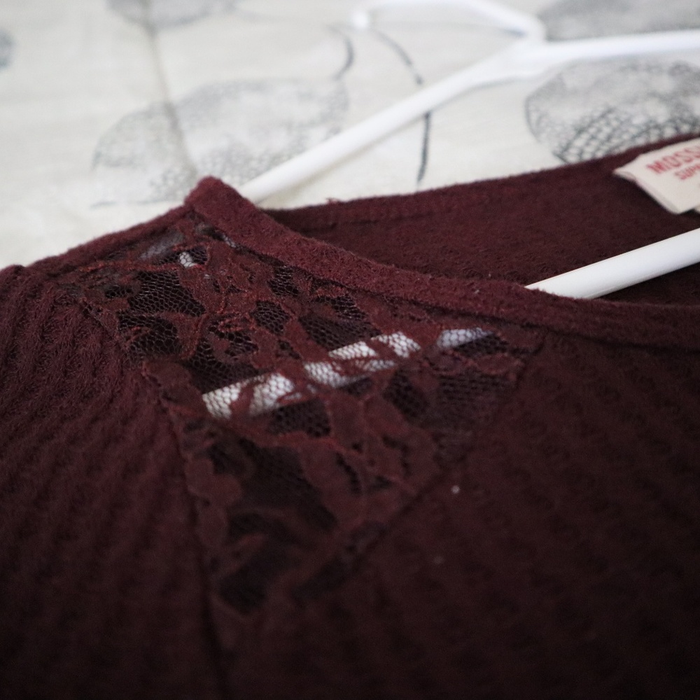 Light Sweater - Picture 5 of 6
